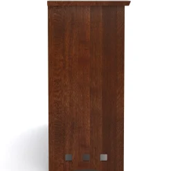 Highlands Master Dresser